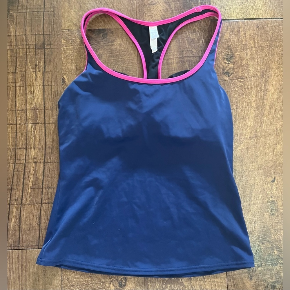 Victoria’s Secret activewear tank top women Sz Medium